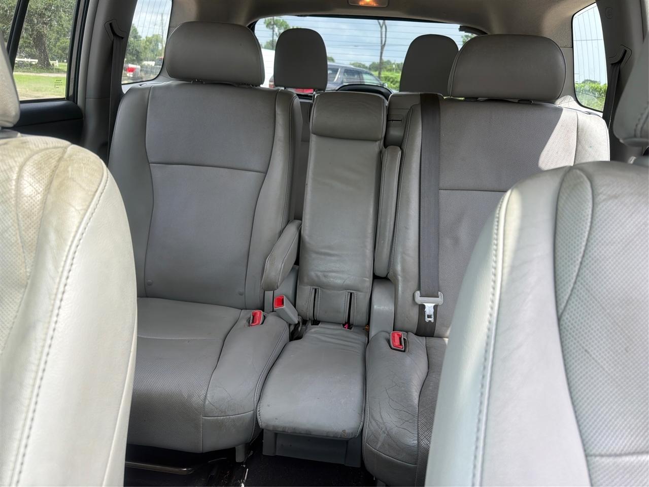 Toyota Highlander  2012