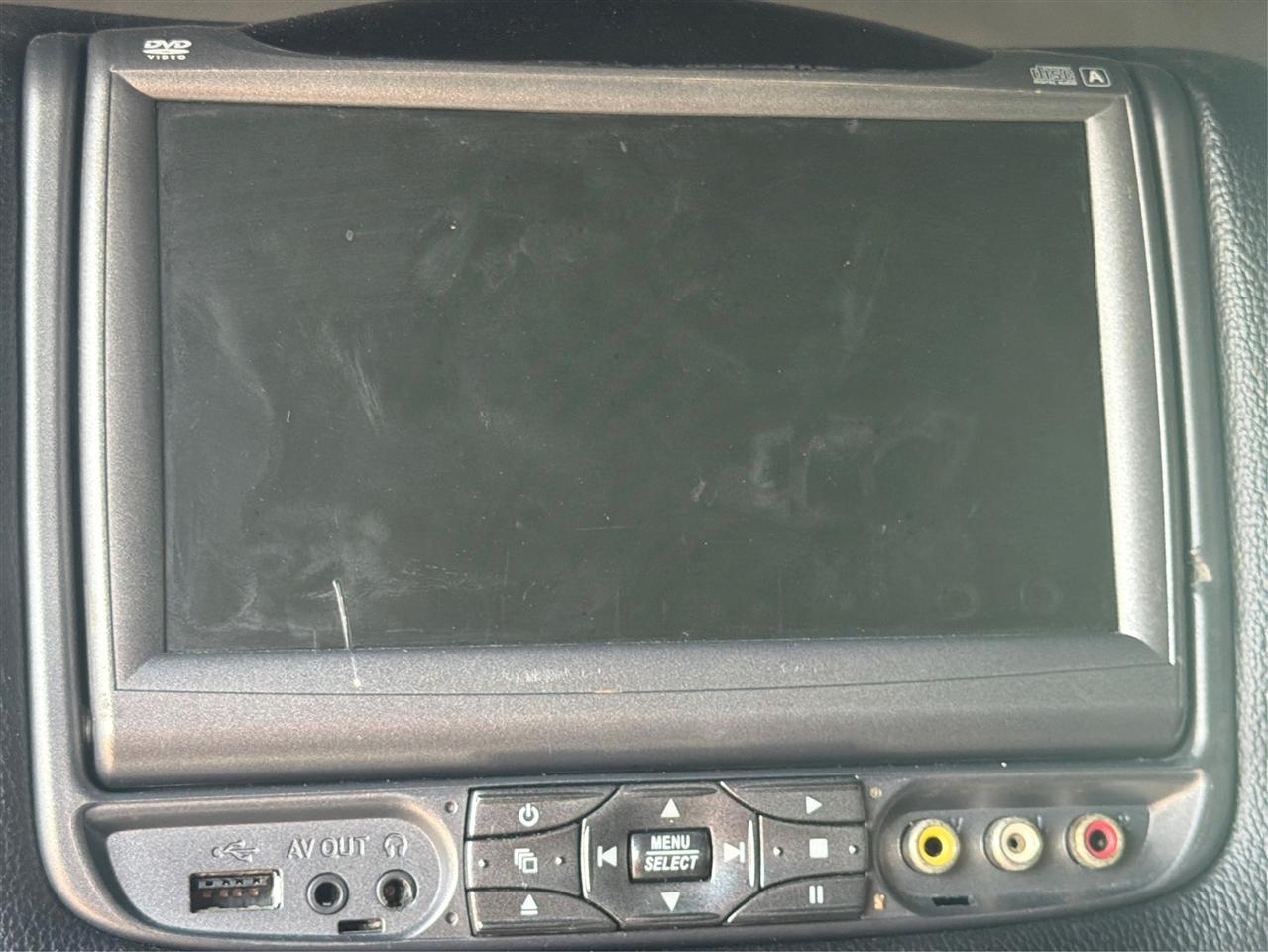 Ford Explorer photo 30