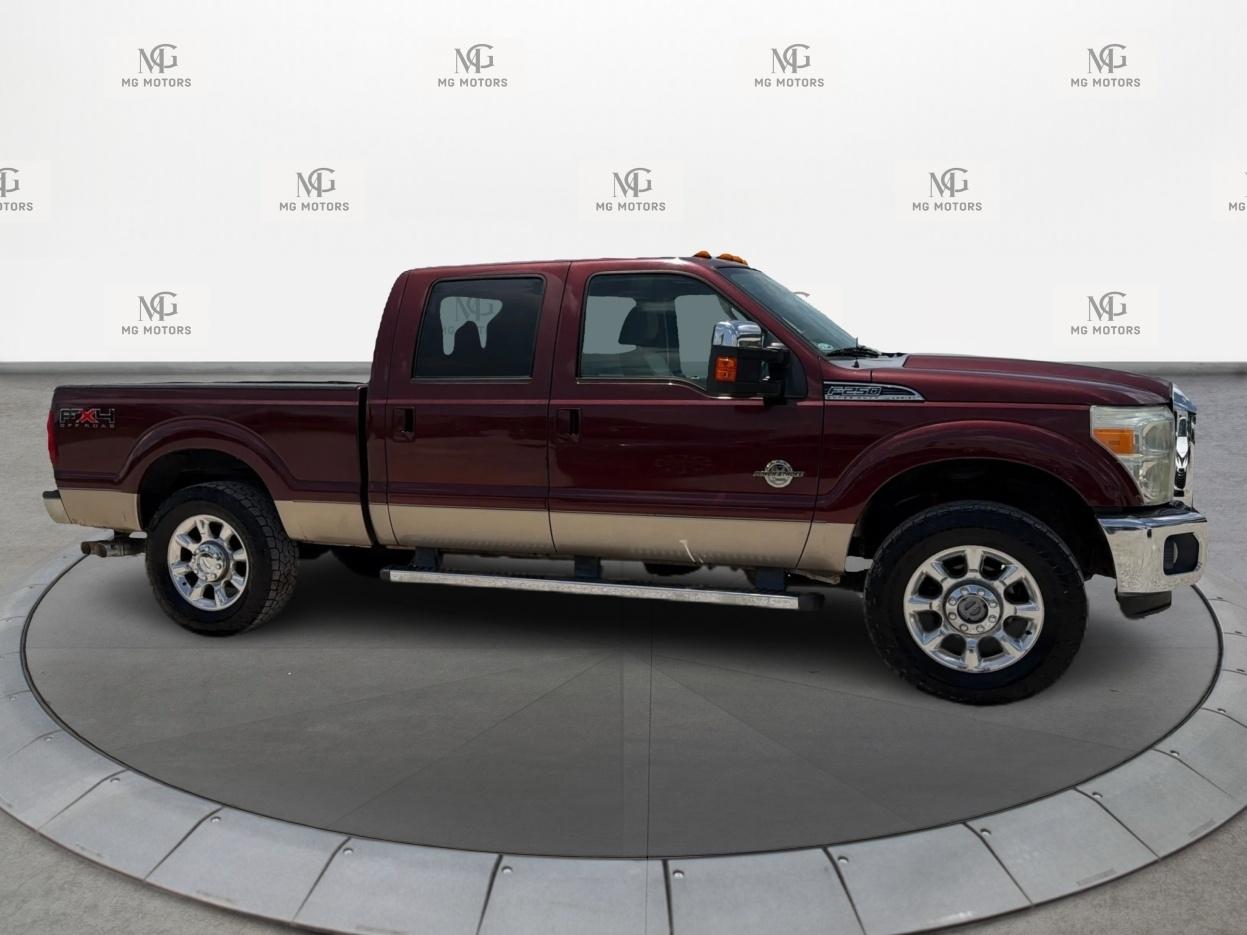 Ford Super Duty F-250 SRW 4WD Crew Cab 156" Lariat 2011