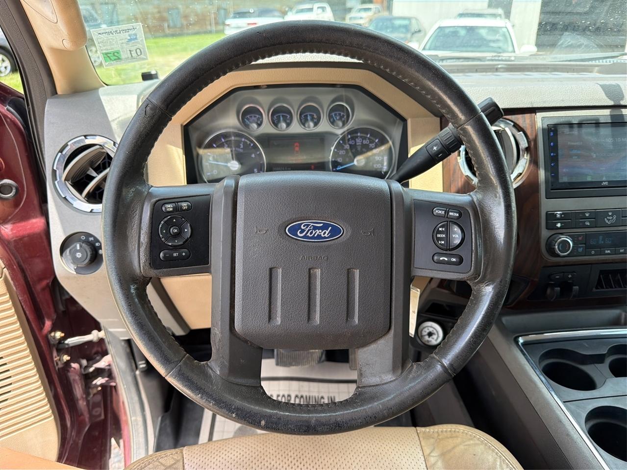 Ford Super Duty F-250 SRW 4WD Crew Cab 156" Lariat 2011