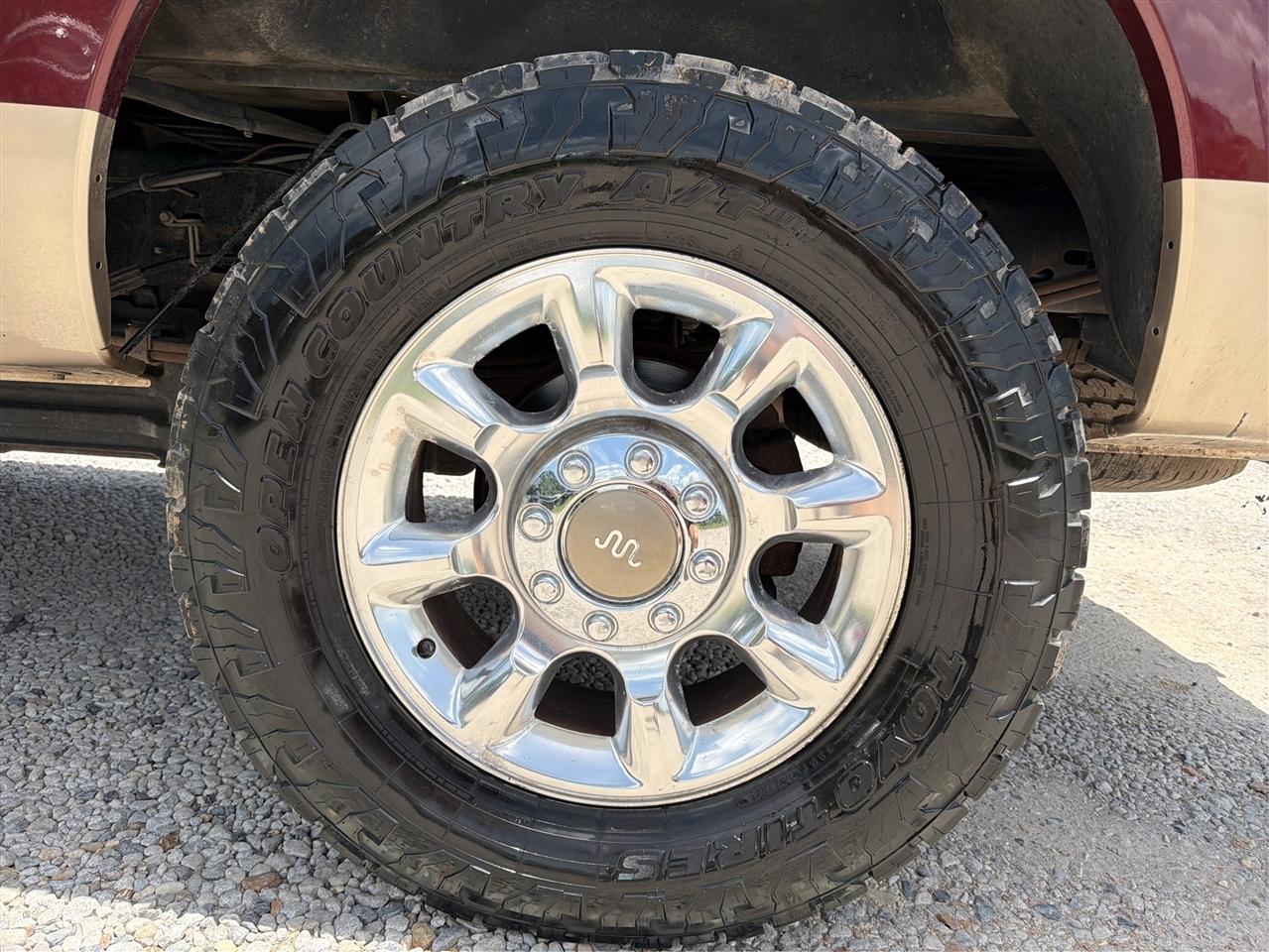 Ford Super Duty F-250 SRW 4WD Crew Cab 156" Lariat 2011