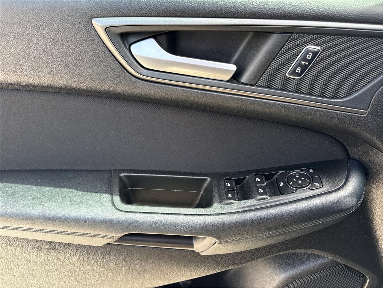 Ford Edge SE FWD 2018