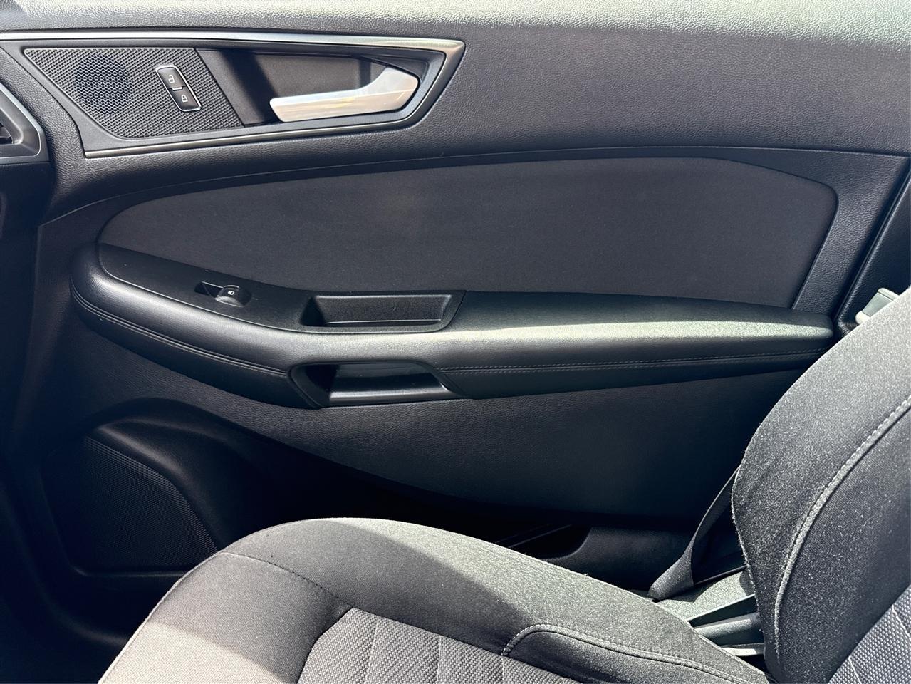 Ford Edge SE FWD 2018