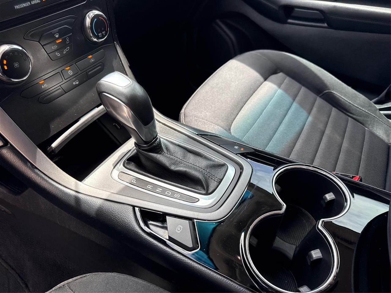 Ford Edge SE FWD 2018