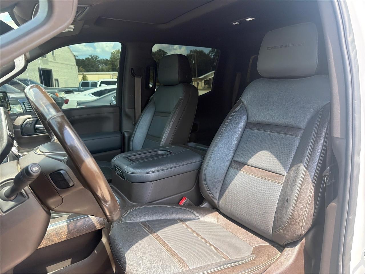 GMC Sierra 1500 4WD Crew Cab 147" Denali 2020