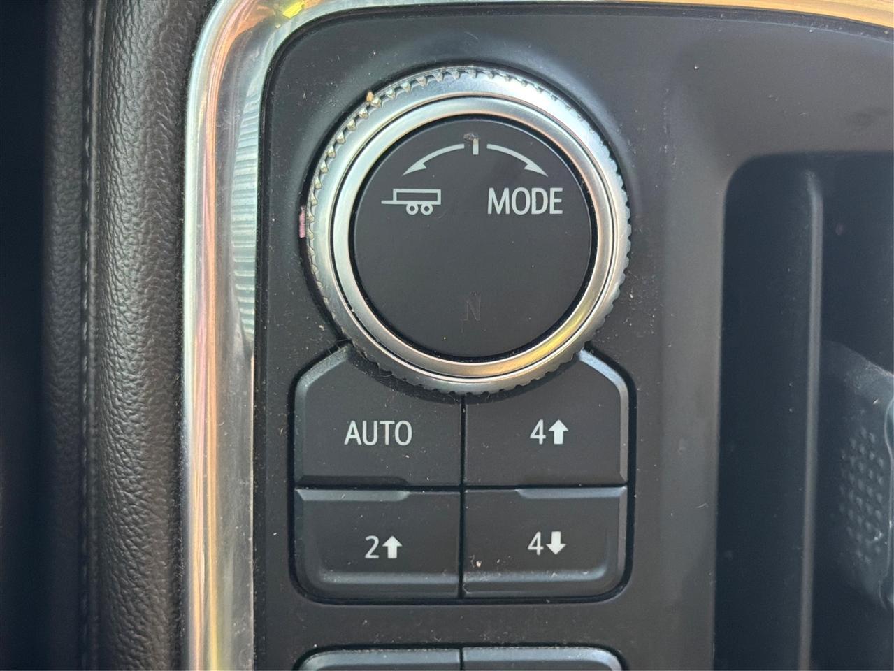 GMC Sierra 1500 4WD Crew Cab 147" Denali 2020