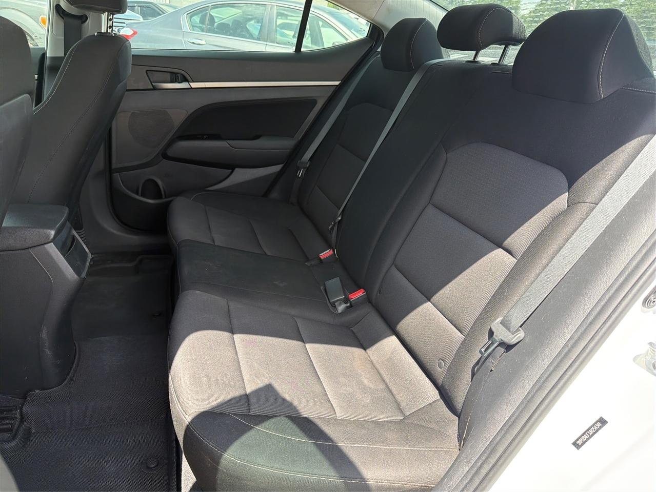 Hyundai Elantra  2018