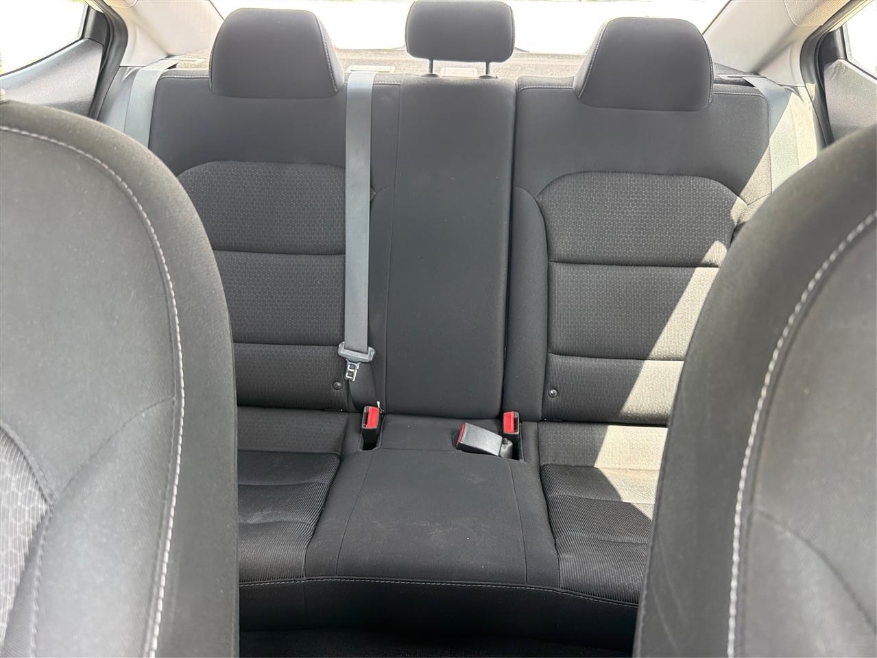 Hyundai Elantra  2018