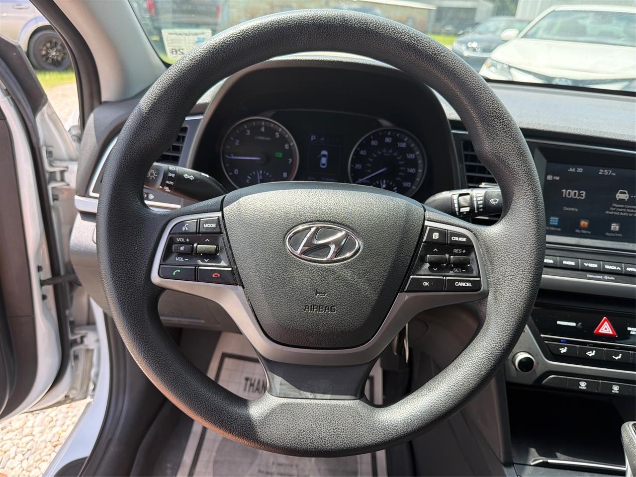 Hyundai Elantra  2018