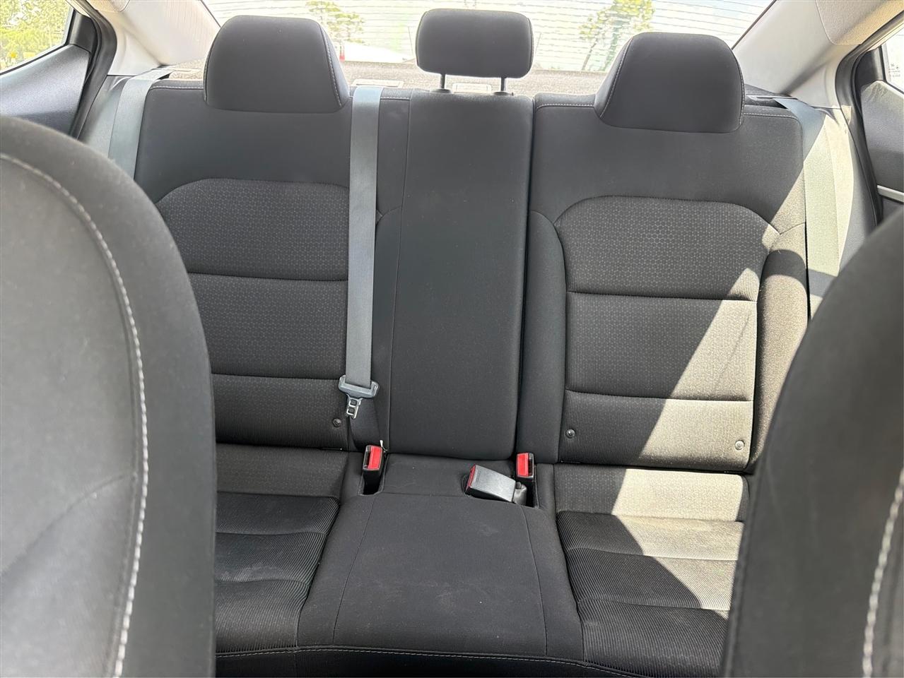 Hyundai Elantra  2018