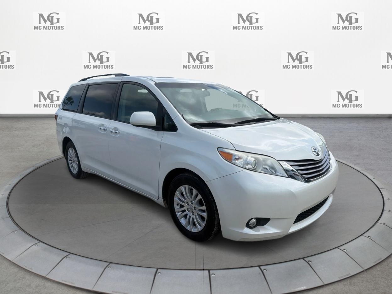 2017 Toyota Sienna XLE Auto Access Seat FWD 7-Passenger