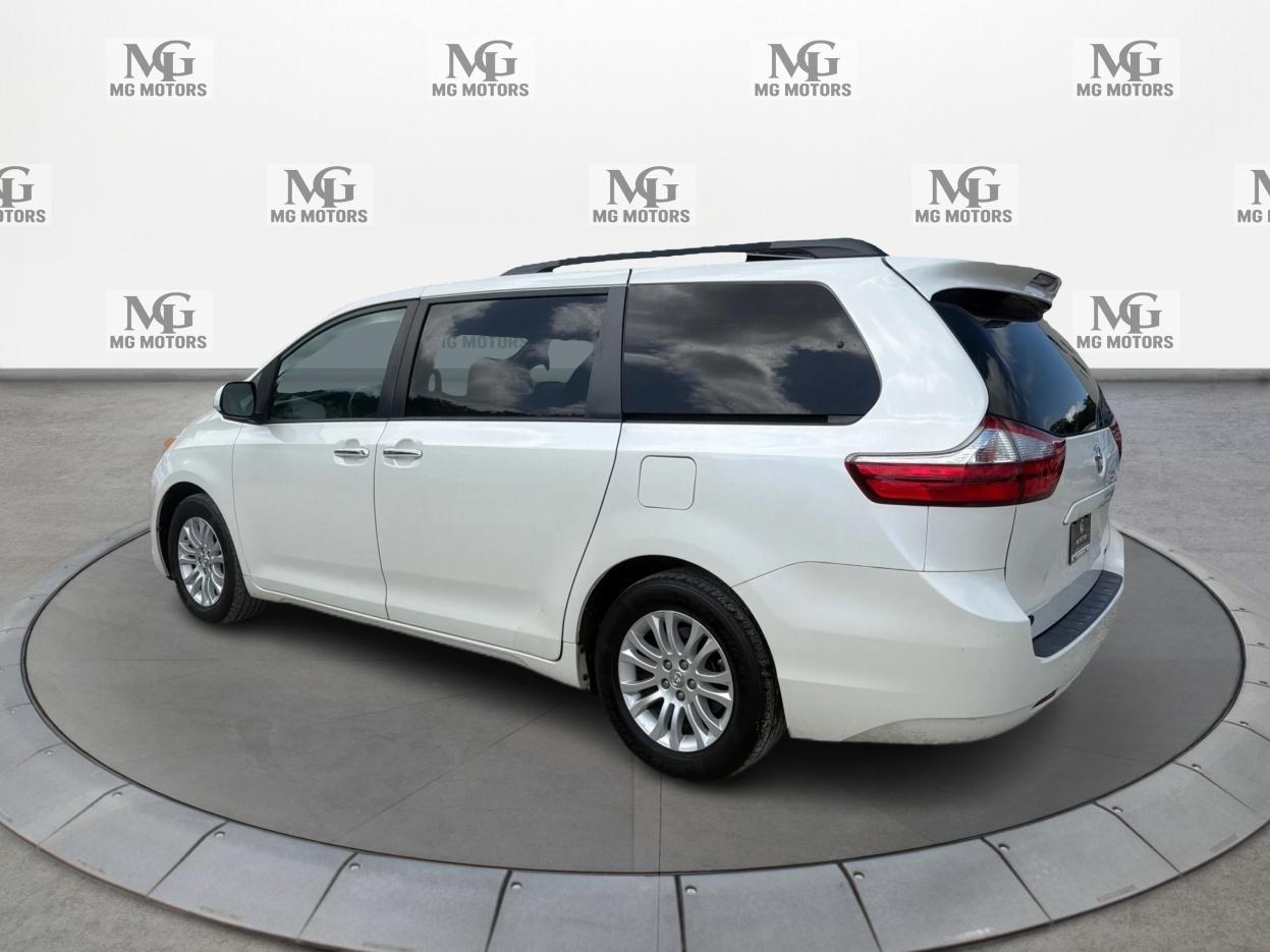 Toyota Sienna  2017