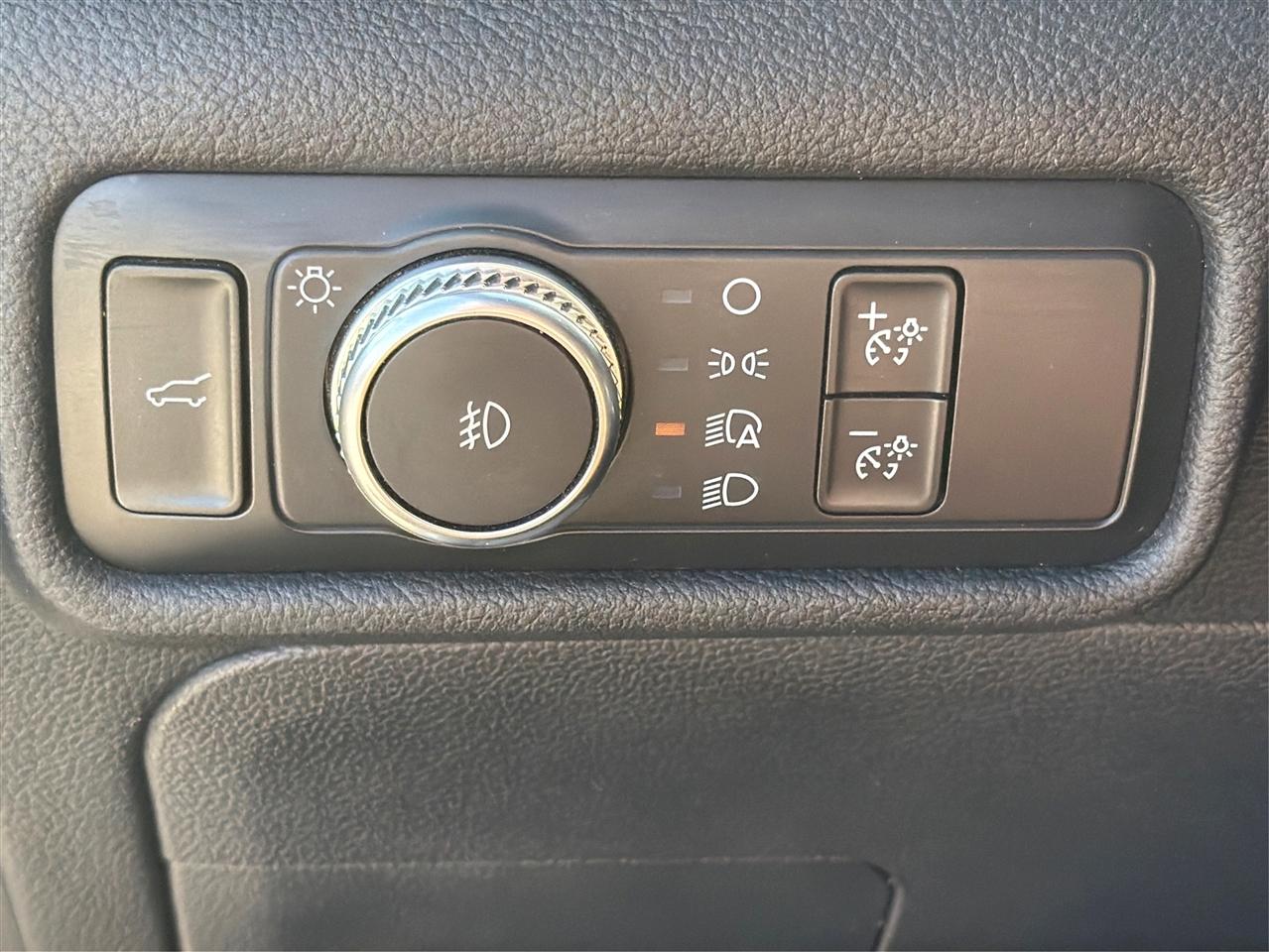 Ford Explorer Limited RWD 2020