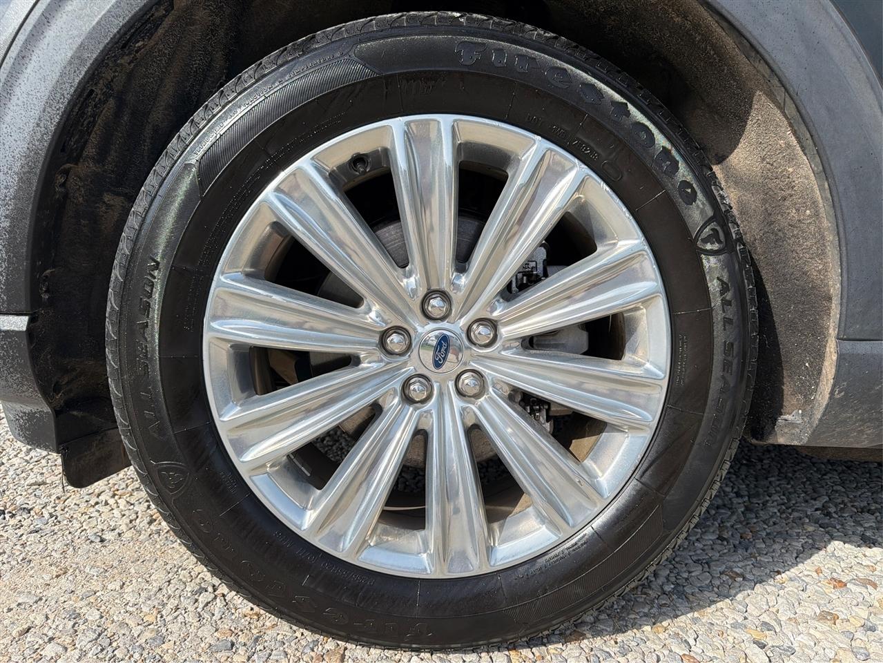 Ford Explorer Limited RWD 2020