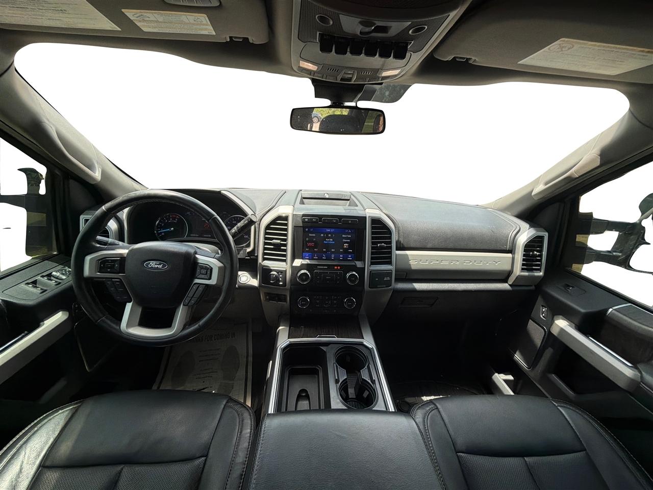 Ford Super Duty F-350 DRW Lariat 4WD Crew Cab 8' Box 2020