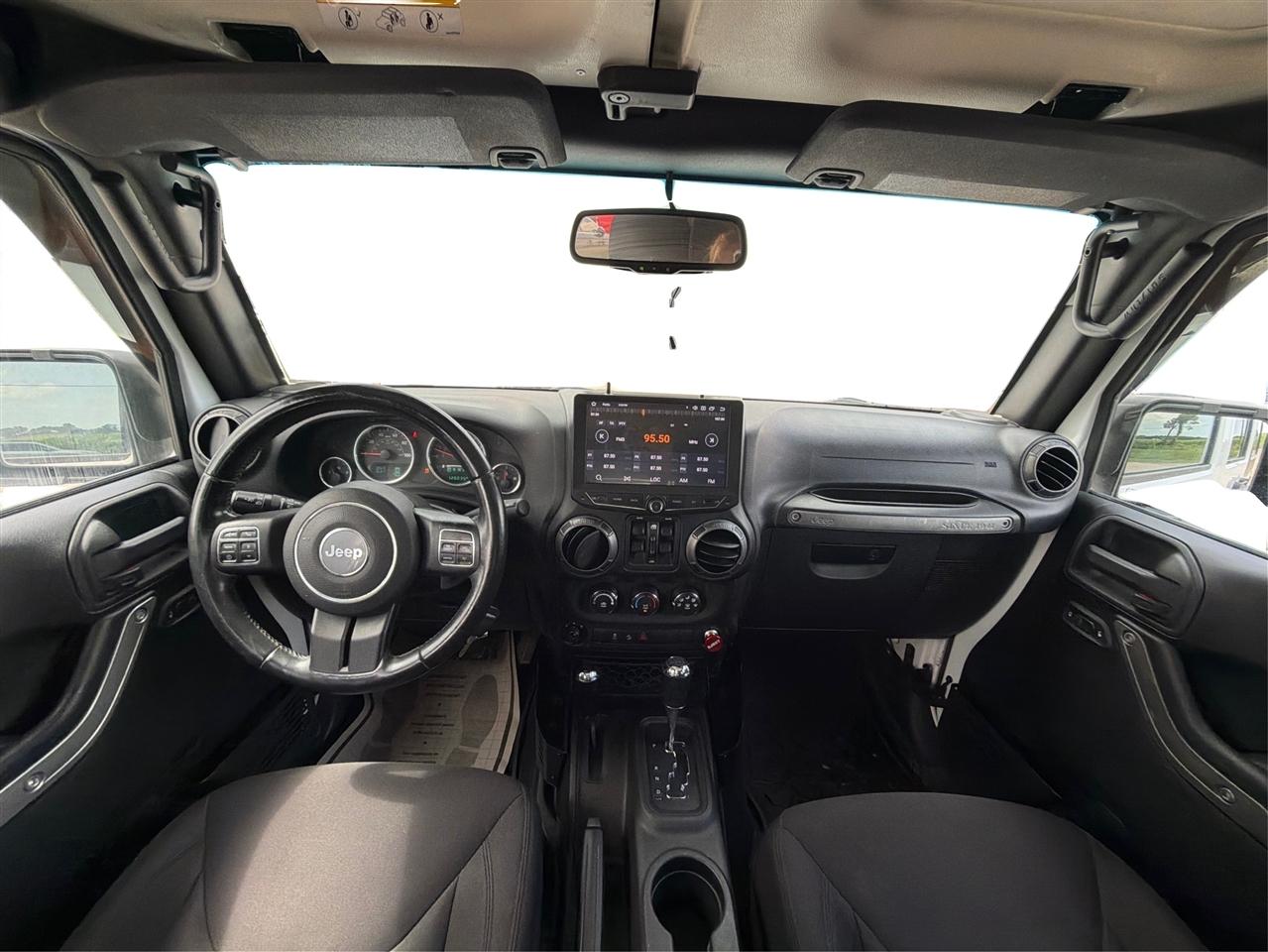 Jeep Wrangler Unlimited 4WD 4dr Sport 2015