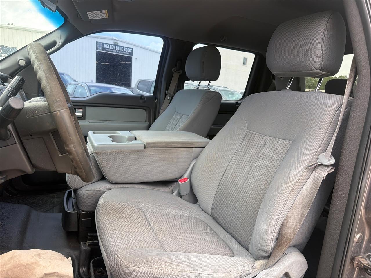 Ford F-150 2WD SuperCrew 145" XLT 2014