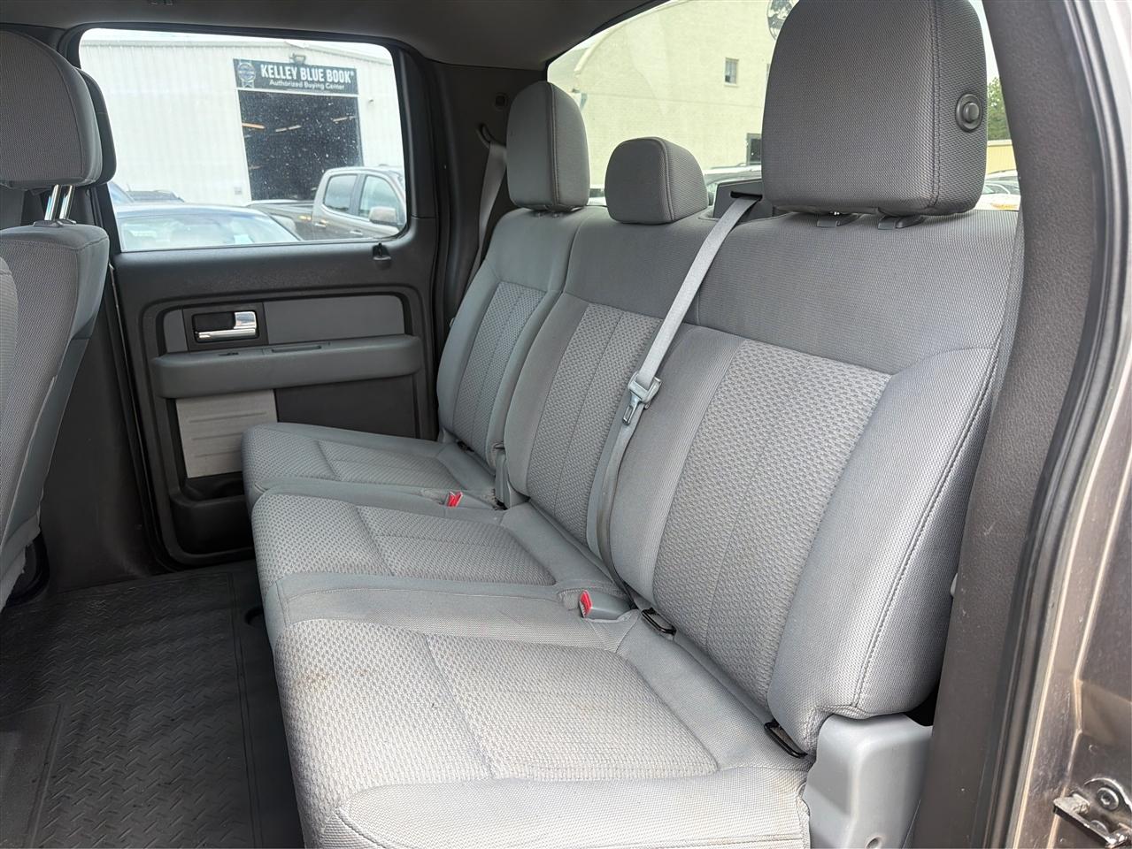 Ford F-150 2WD SuperCrew 145" XLT 2014