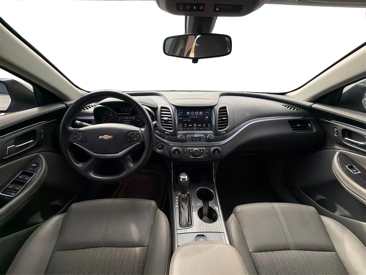 Chevrolet Impala 4dr Sdn LT w/1LT 2018