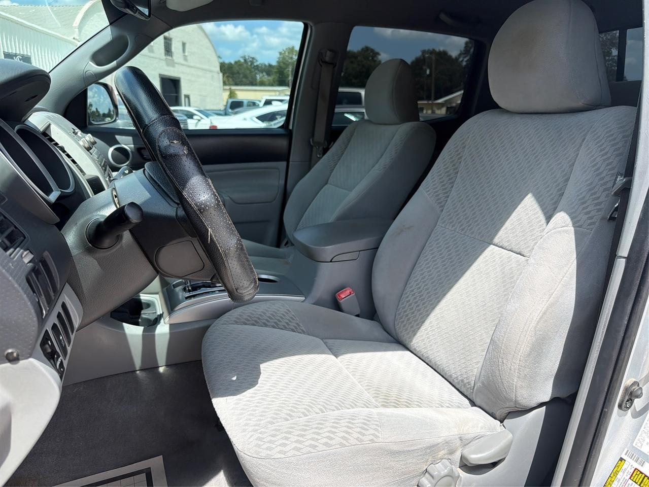 Toyota Tacoma  2011