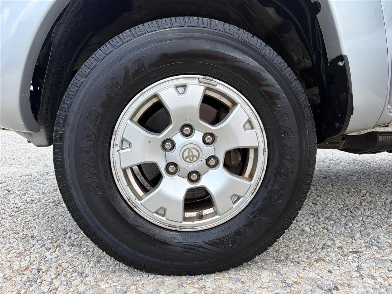 Toyota Tacoma  2011