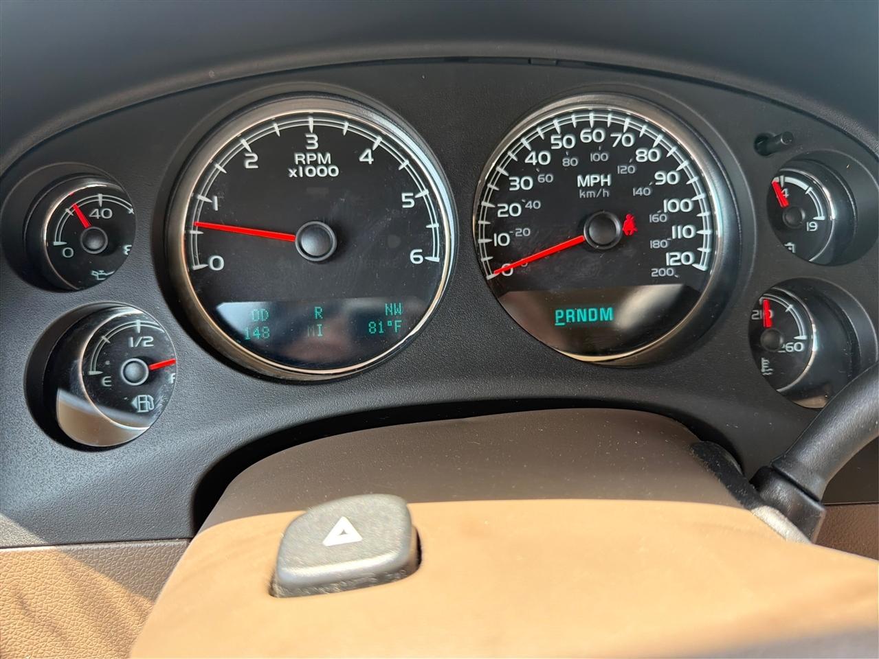 Chevrolet Tahoe 2WD 4dr 1500 LT 2012