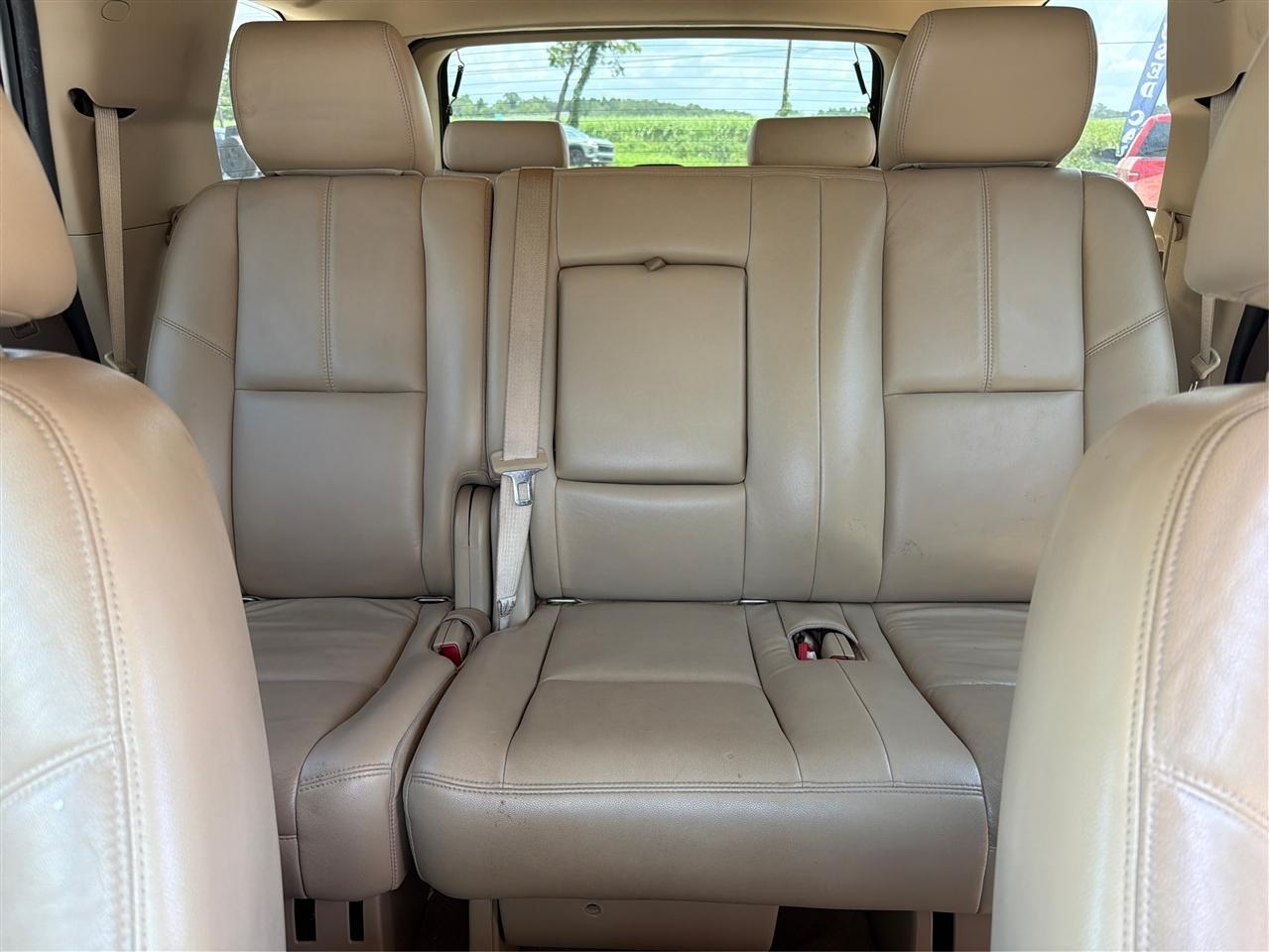 Chevrolet Tahoe 2WD 4dr 1500 LT 2012