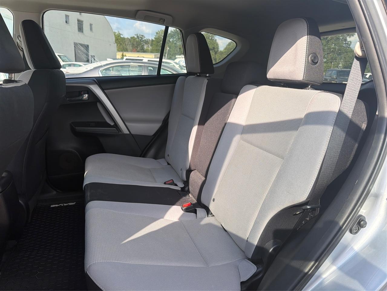Toyota RAV4  2016