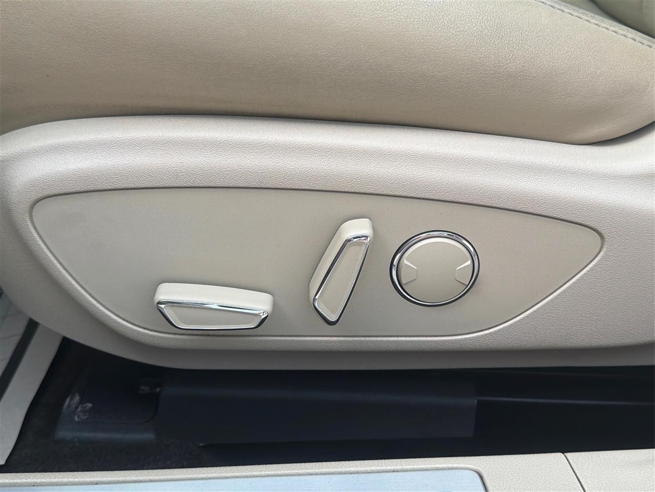 Lincoln MKZ 4dr Sdn AWD 2016