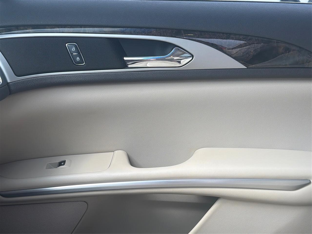 Lincoln MKZ 4dr Sdn AWD 2016