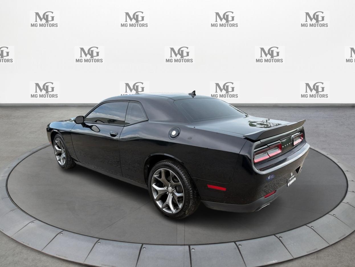 Dodge Challenger 2dr Cpe SXT 2016
