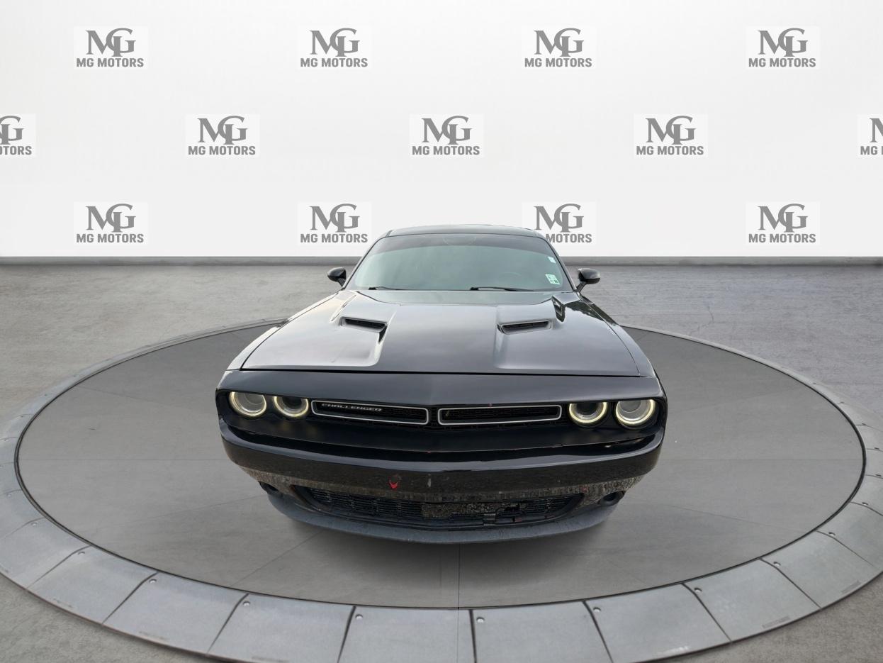 Dodge Challenger 2dr Cpe SXT 2016