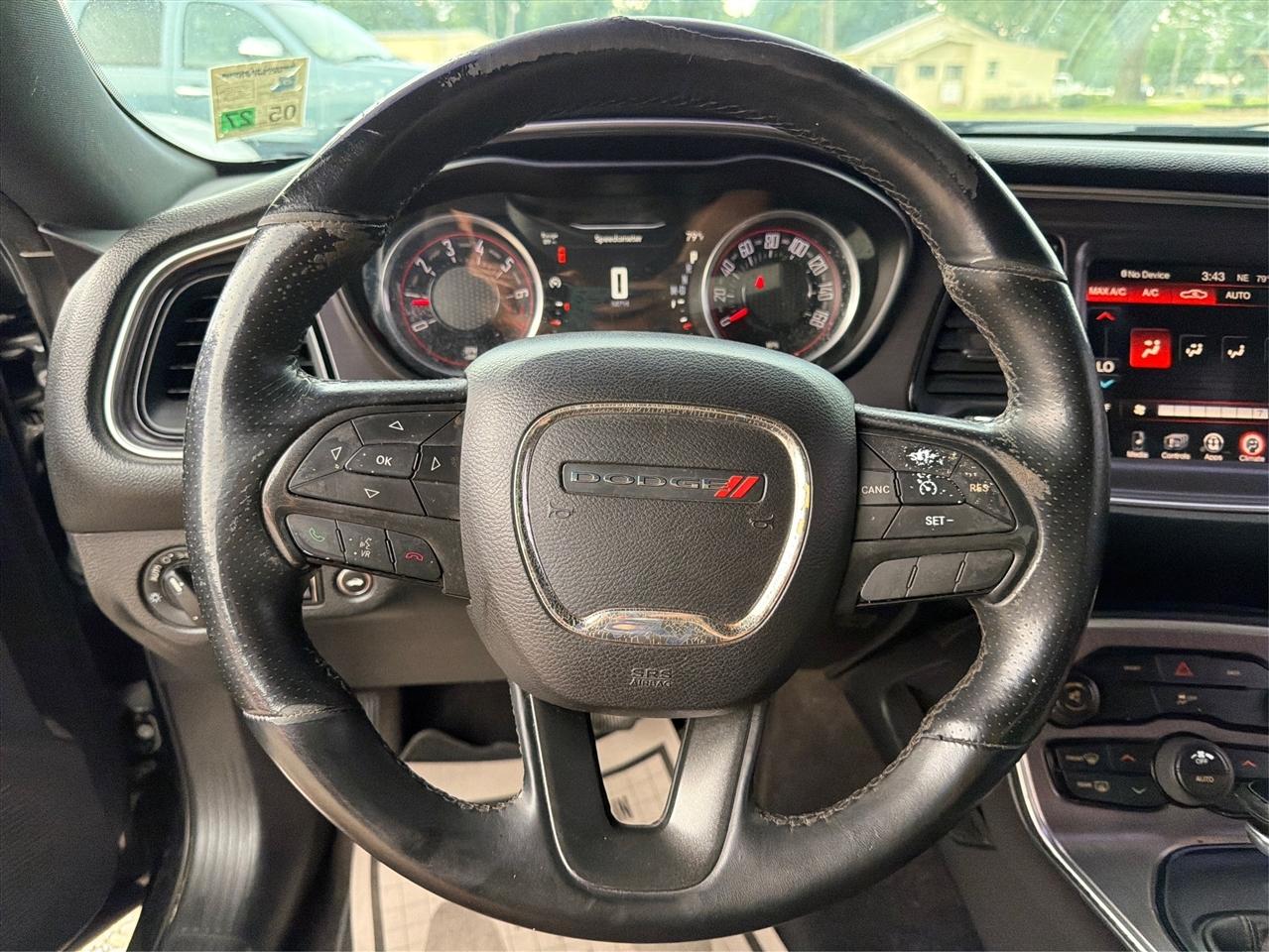 Dodge Challenger 2dr Cpe SXT 2016
