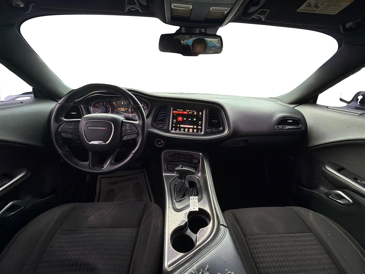 Dodge Challenger 2dr Cpe SXT 2016