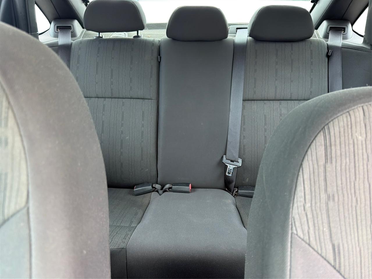 Ford Focus 4dr Sdn SE 2010