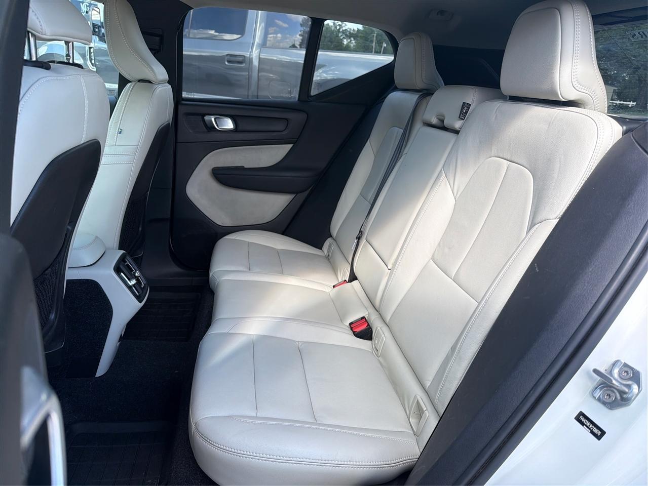 Volvo XC40 T4 FWD Momentum 2019