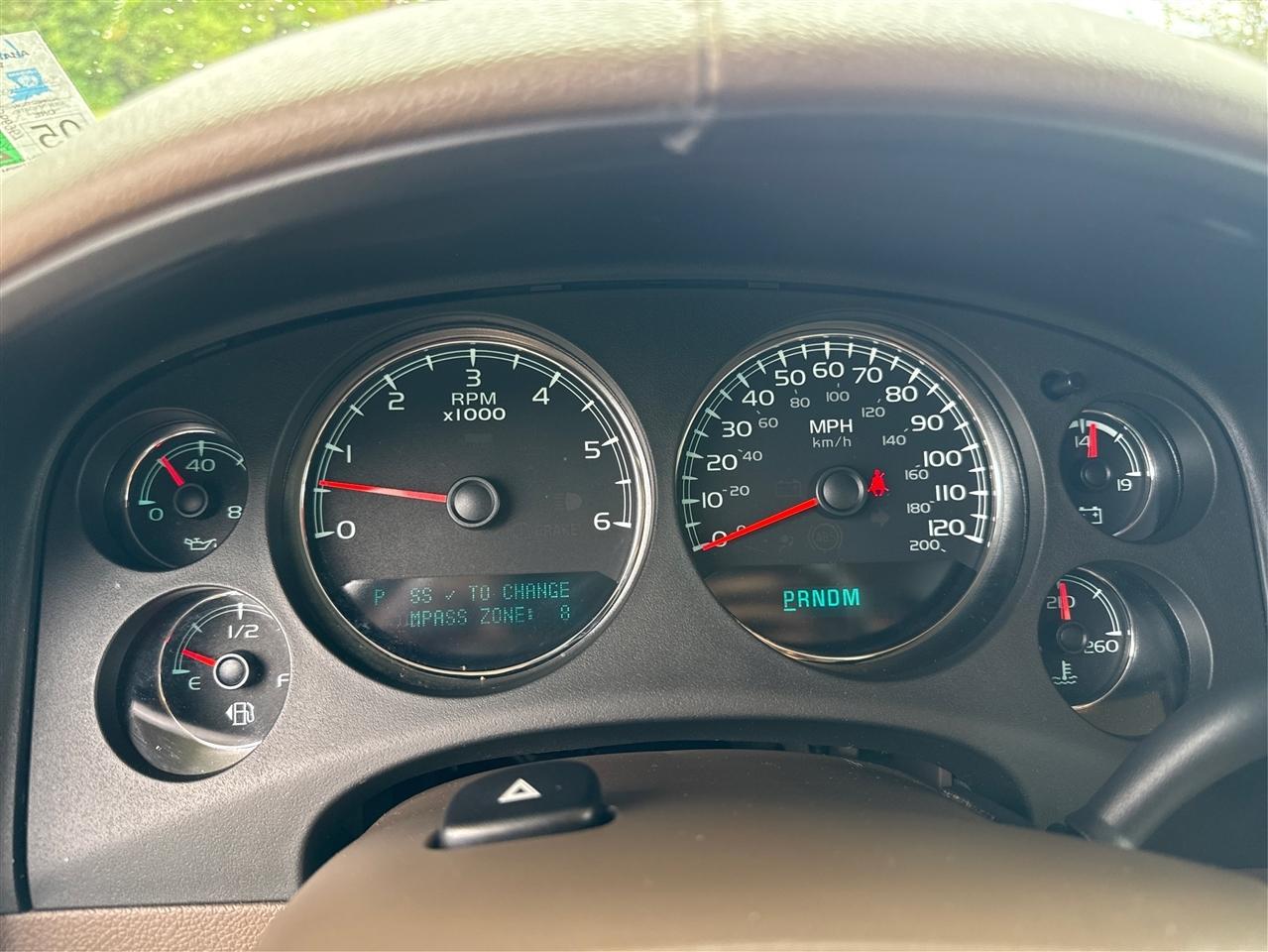 Chevrolet Suburban 2WD 4dr 1500 LTZ 2011