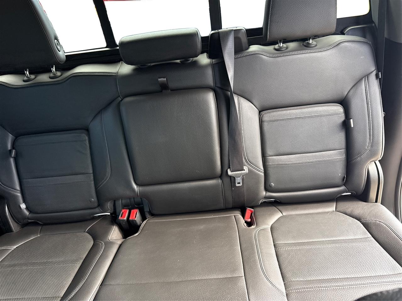 GMC Sierra 1500 4WD Crew Cab 147" Denali 2020