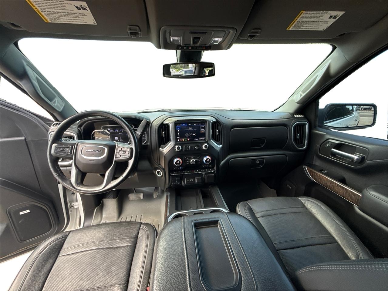GMC Sierra 1500 4WD Crew Cab 147" Denali 2020