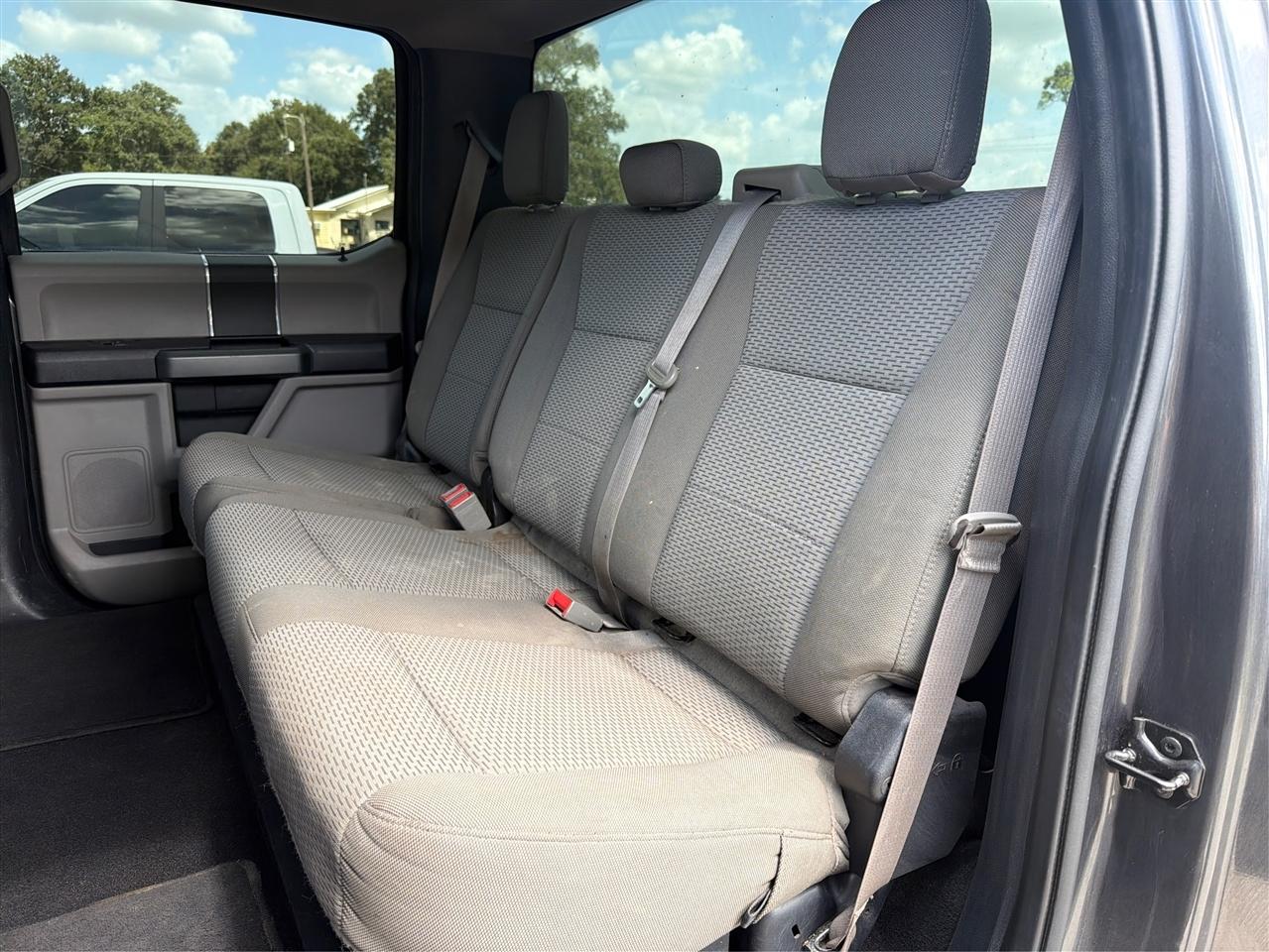 Ford Super Duty F-250 SRW XLT 4WD Crew Cab 8' Box 2019