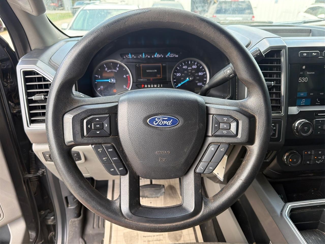 Ford Super Duty F-250 SRW XLT 4WD Crew Cab 8' Box 2019