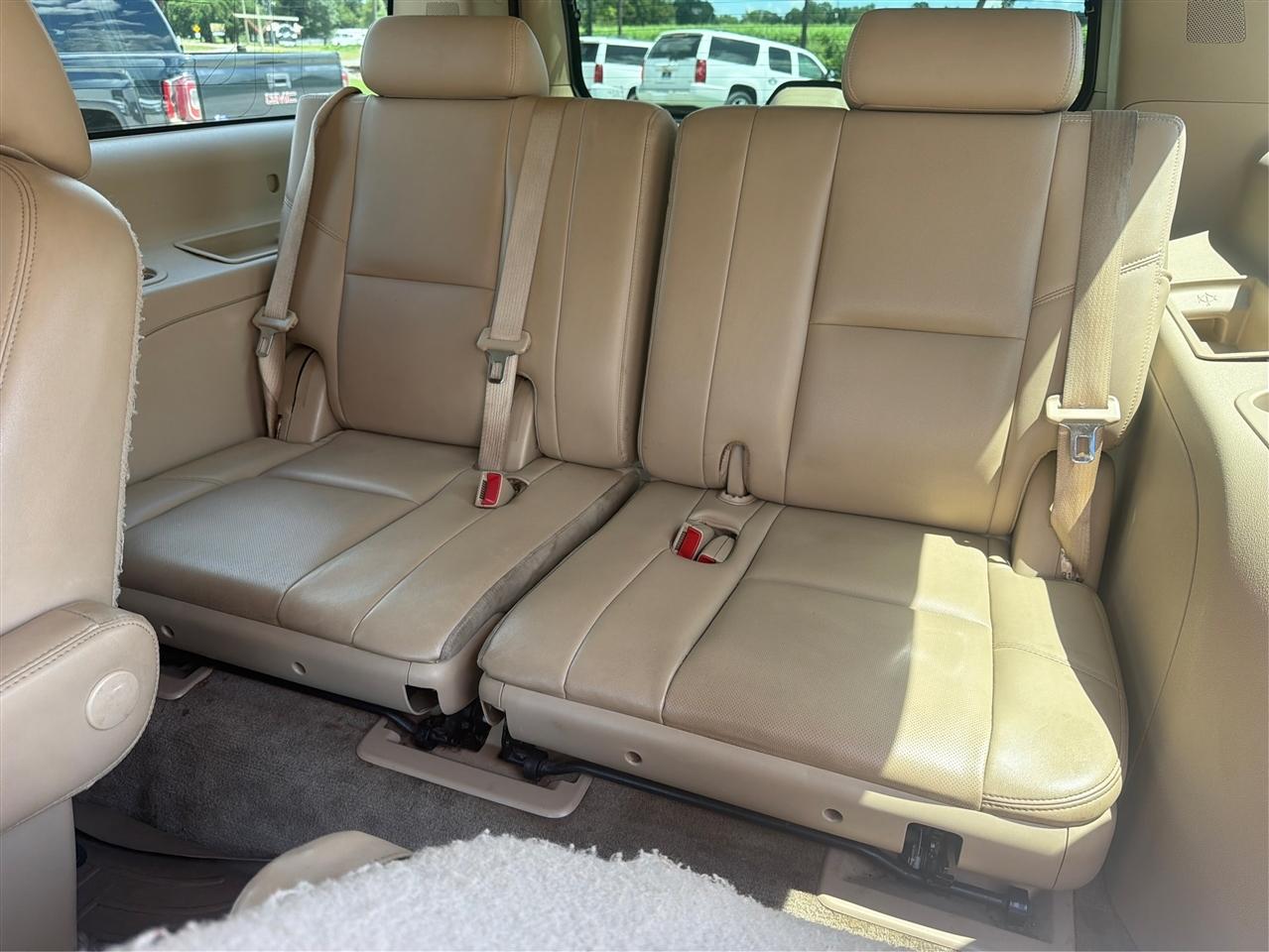 GMC Yukon XL 2WD 4dr 1500 Denali 2013