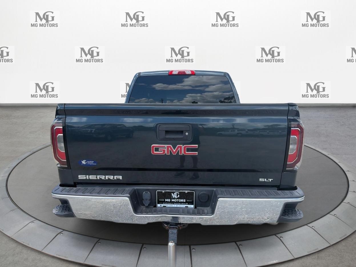 GMC Sierra 1500 4WD Crew Cab 143.5" SLT 2018