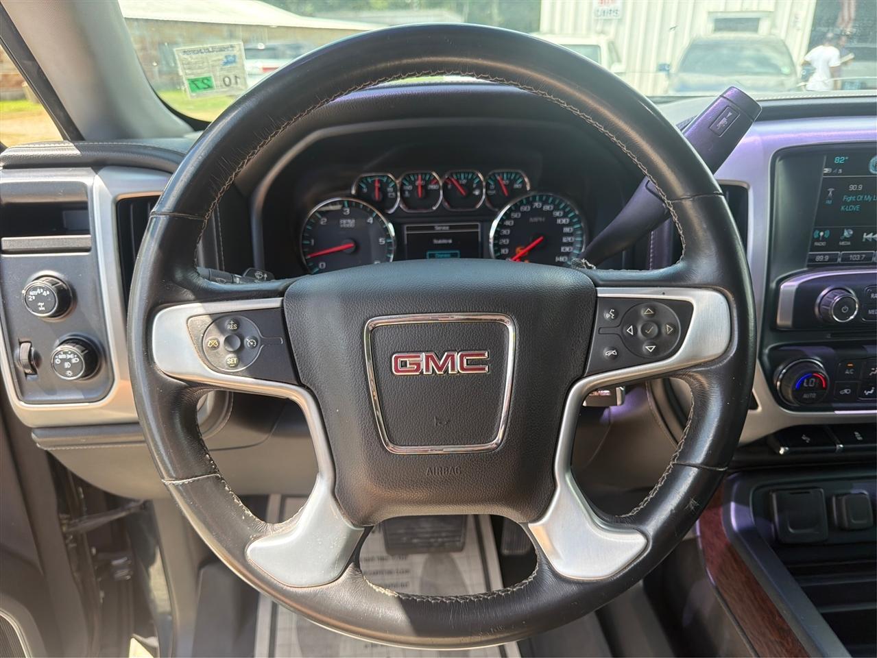GMC Sierra 1500 4WD Crew Cab 143.5" SLT 2018