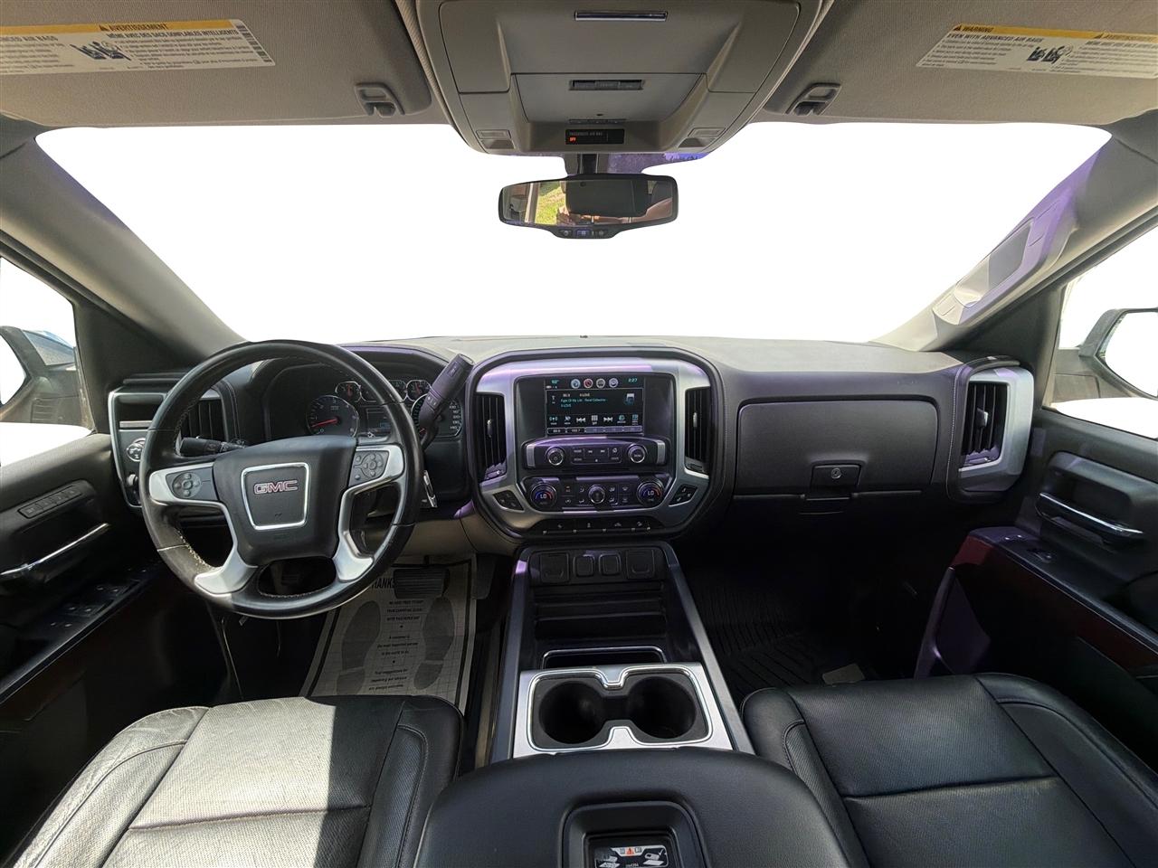 GMC Sierra 1500 4WD Crew Cab 143.5" SLT 2018