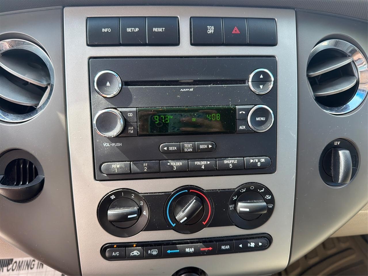 Ford Expedition 2WD 4dr XLT 2014