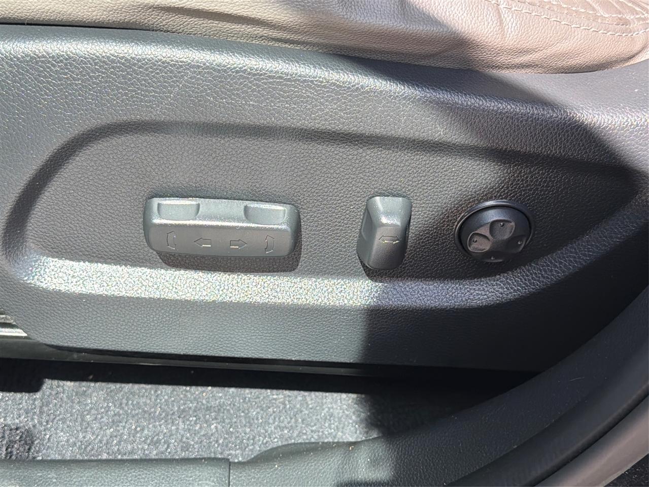 Hyundai Santa Fe Limited Ultimate 3.3L Auto 2017