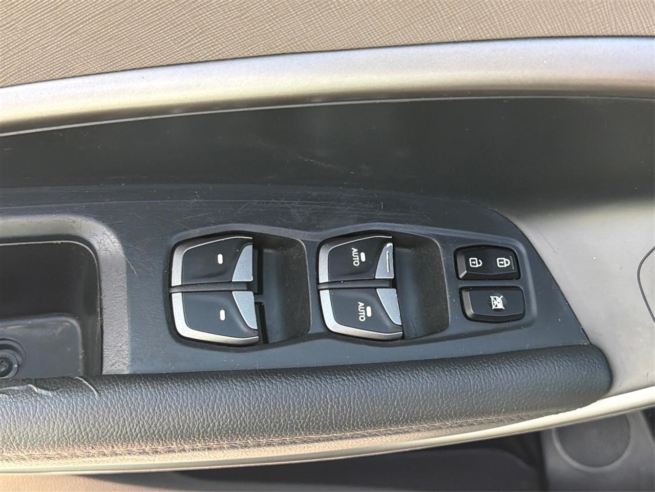Hyundai Santa Fe Limited Ultimate 3.3L Auto 2017