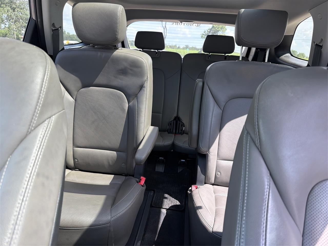 Hyundai Santa Fe Limited Ultimate 3.3L Auto 2017