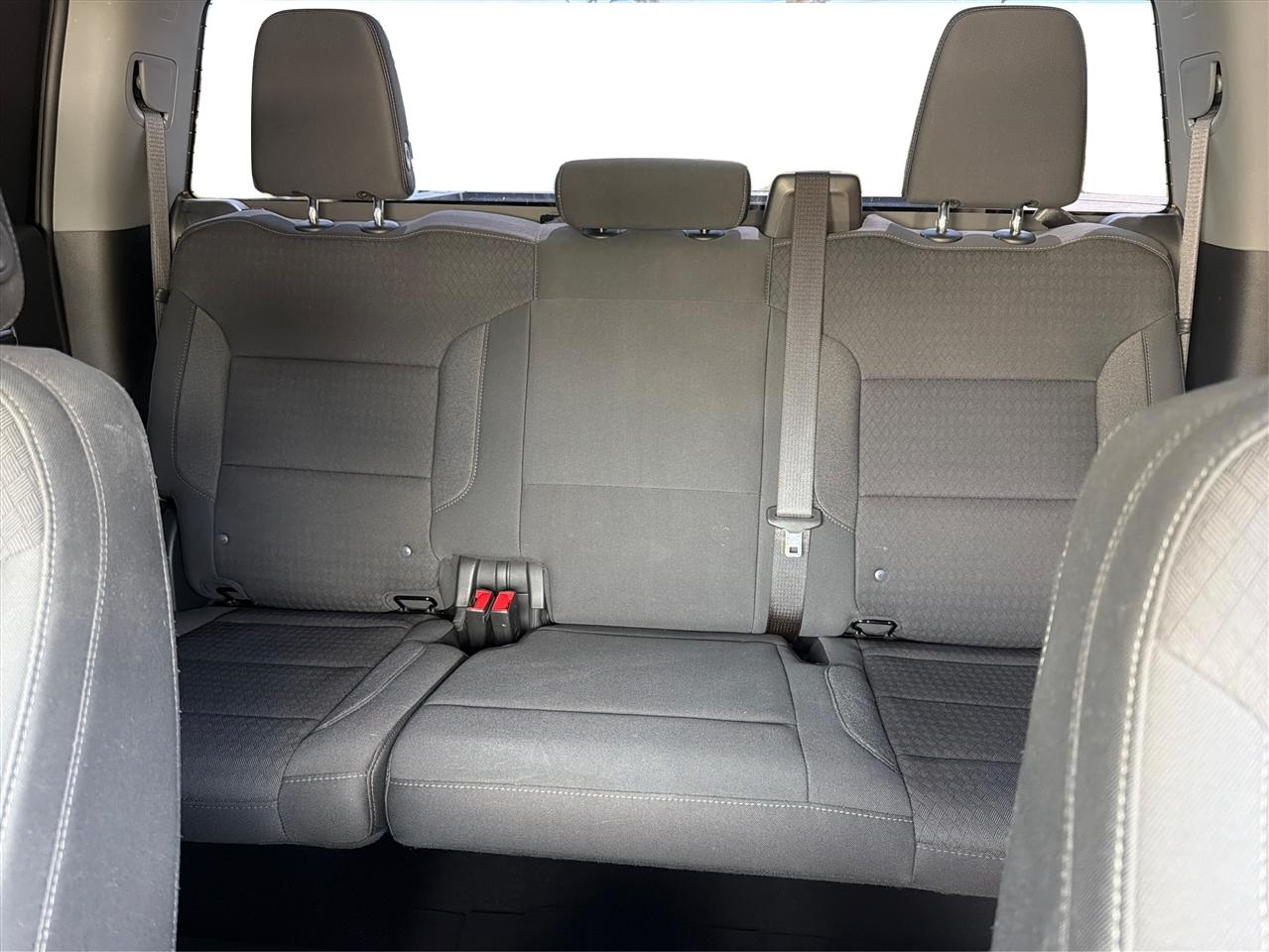 Chevrolet Silverado 1500 2WD Crew Cab 147" LT 2022